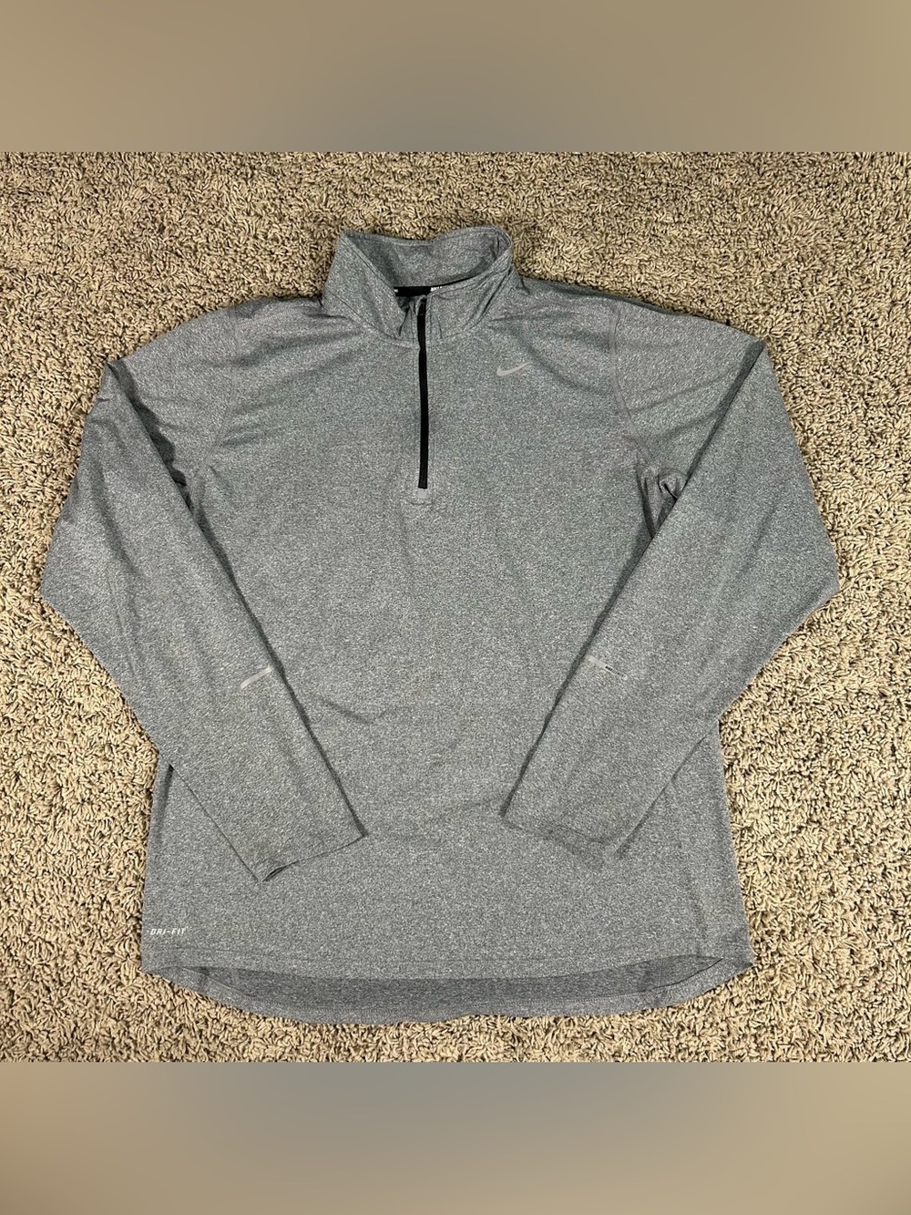 Nike Element Running Sweatshirt Mens Gray Dri-FIT Lightweight 1/4 Zip Pullover